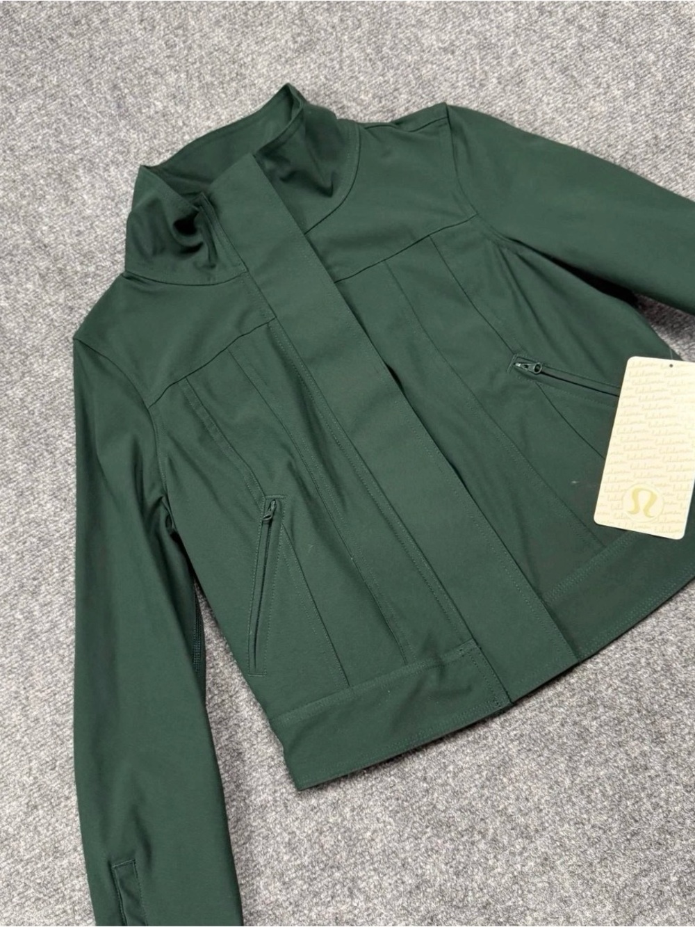 Lululemon Seize The Day jacket Green Size 4 NWT
